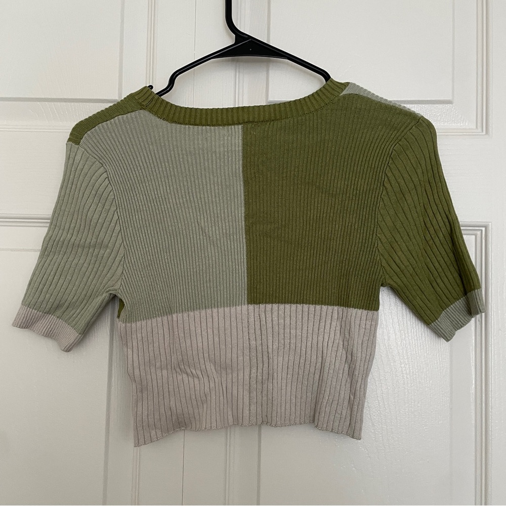 Zara Green and Cream Block Crop Top - Picture 2 of 2